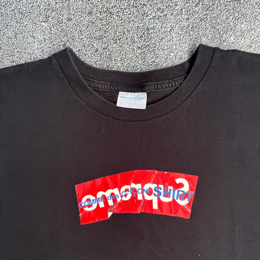 SUPREME X COMMES DES GARCONS