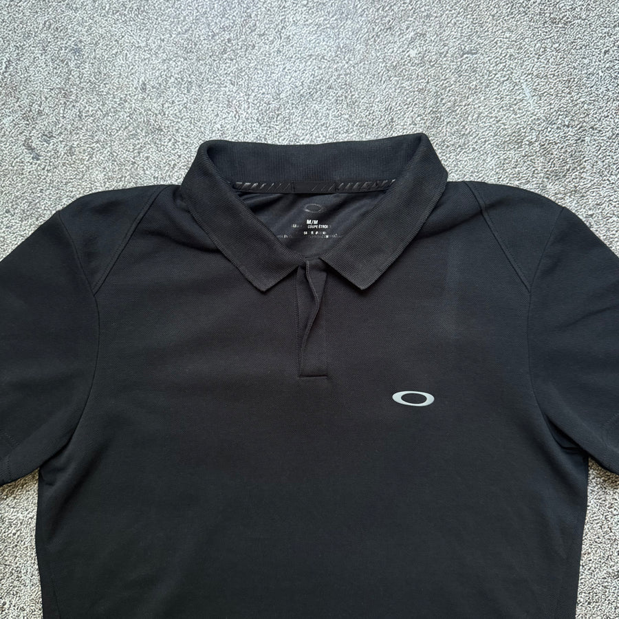 OAKLEY